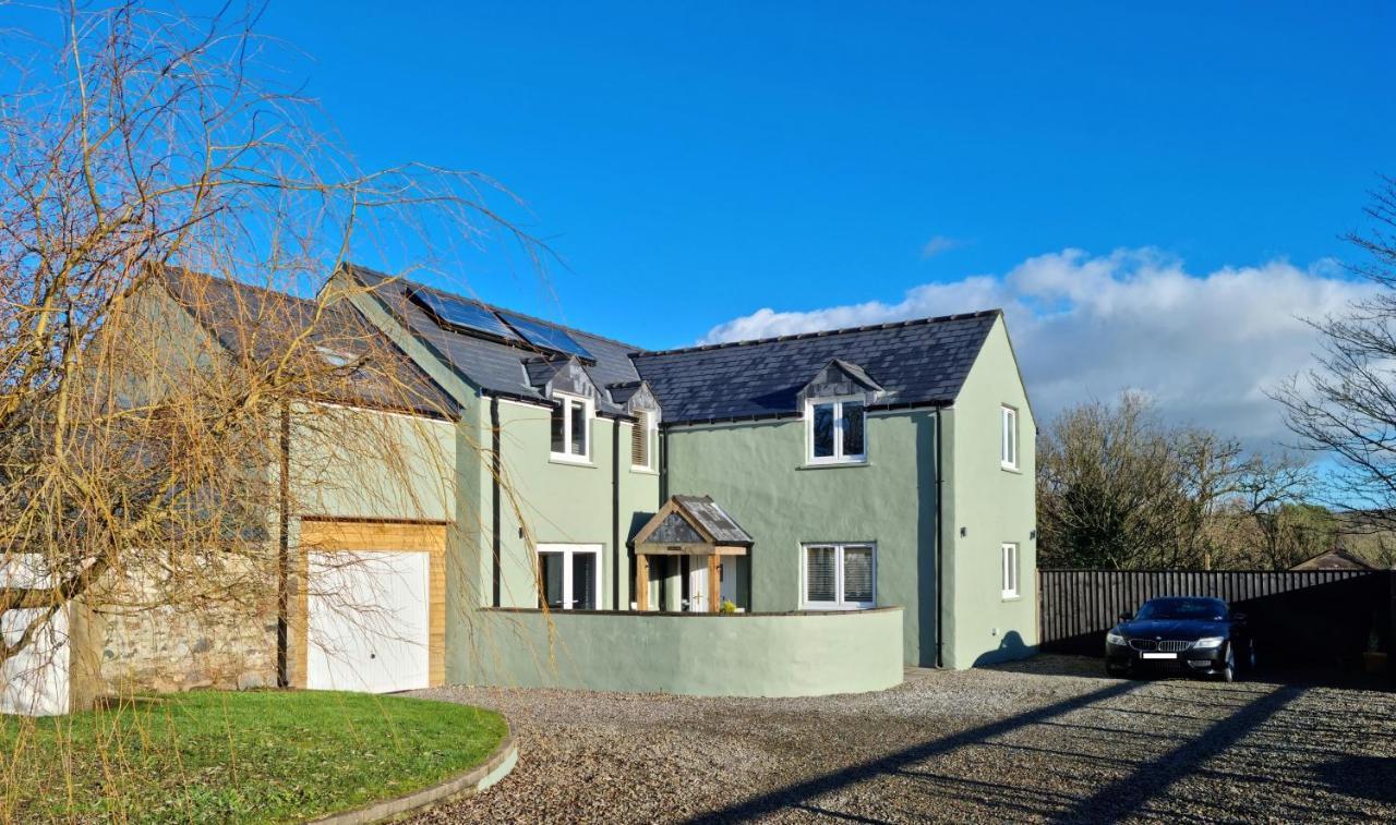 Willow Lodge, Wolfscastle Haverfordwest Exterior photo